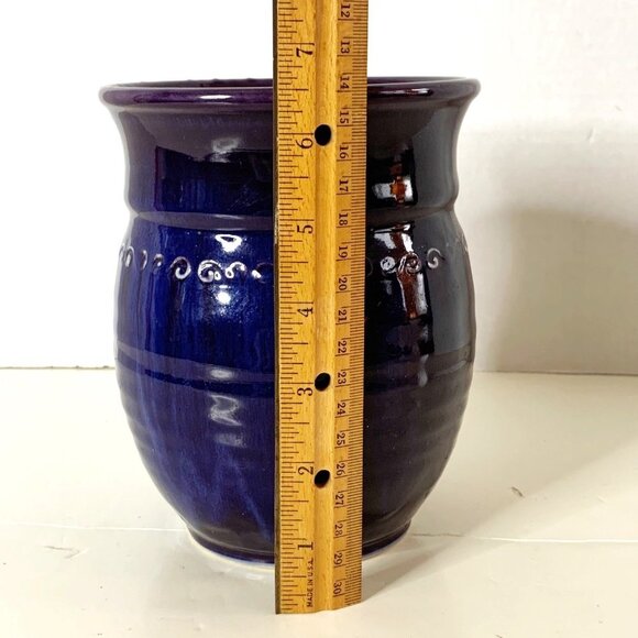 Signed Daniel Willets Zion Pottery Purple Ribbed Vase Studio Art 6.5” Tall - Picture 6 of 8
